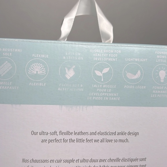 Robeez Girl's Winnie Silver Shoes size 18-24 mos New! - Picture 7 of 7